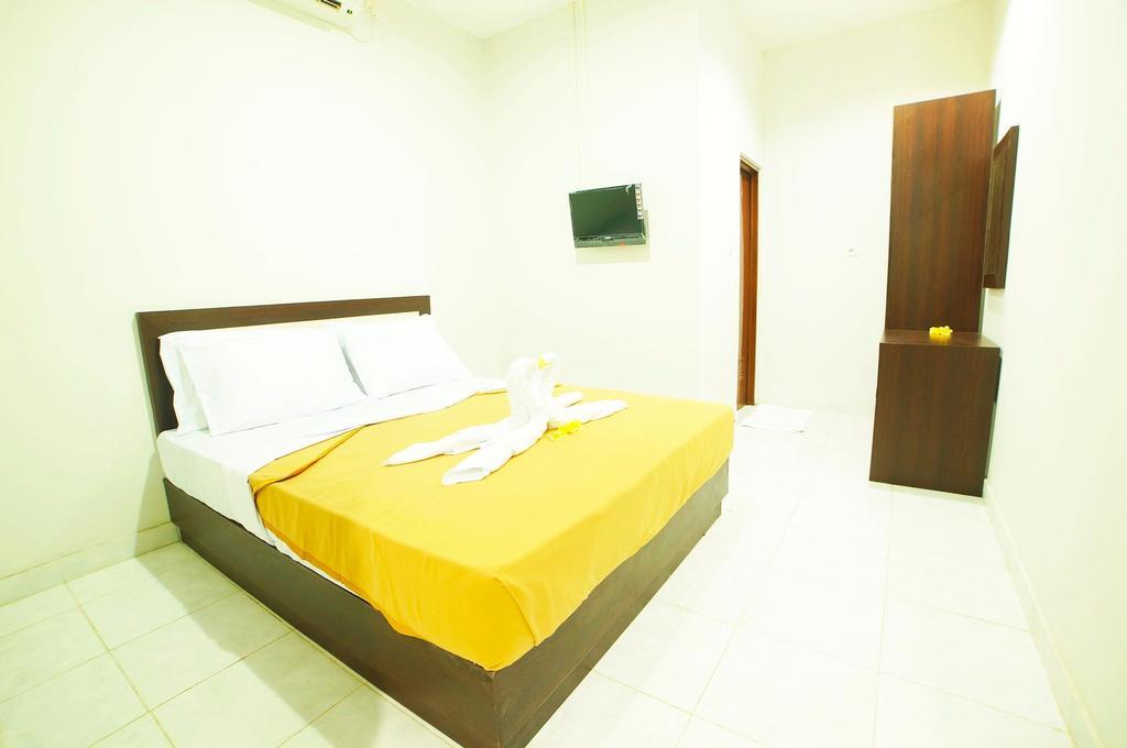 Easton Kuta Homestay Екстериор снимка