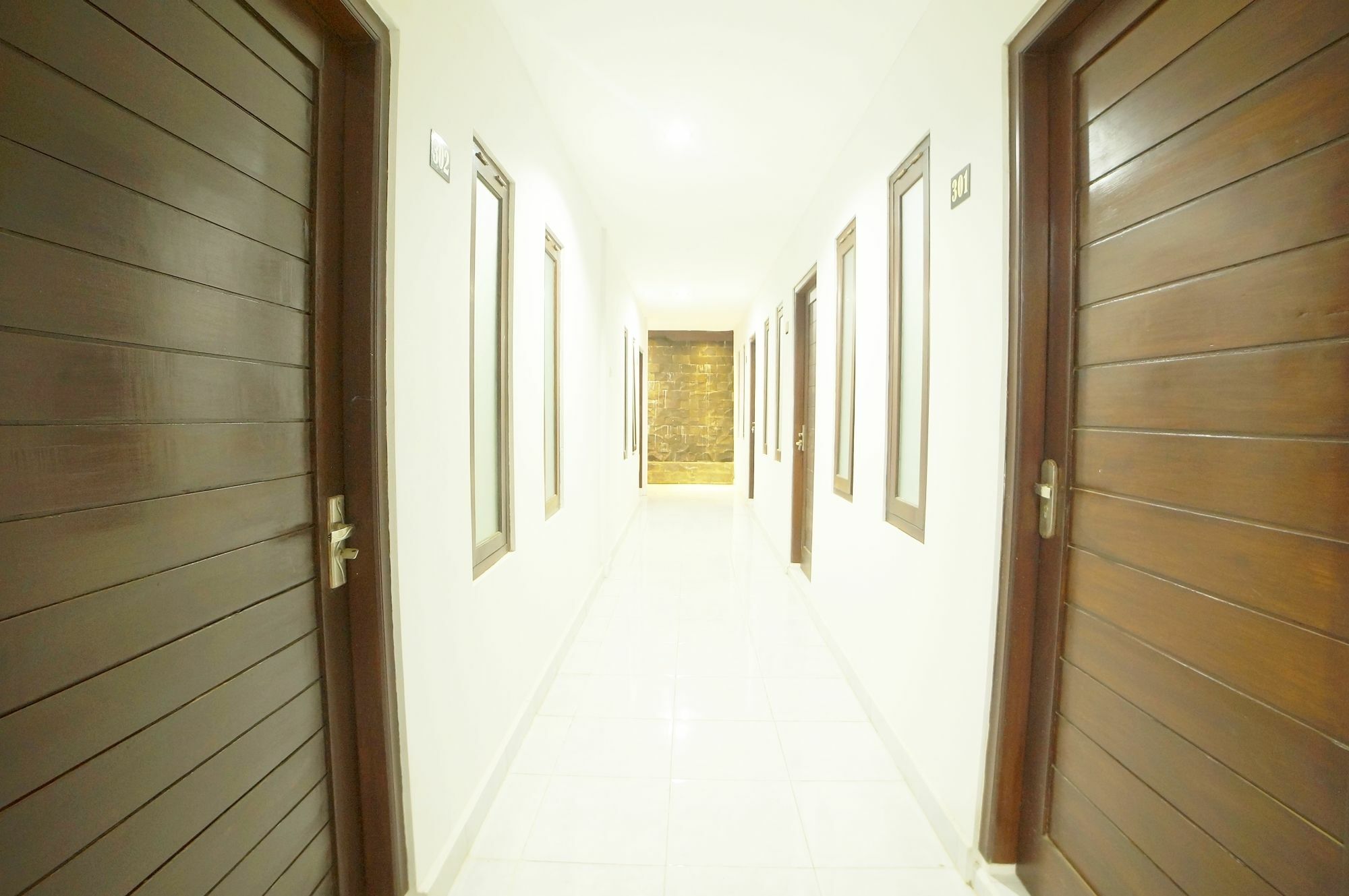 Easton Kuta Homestay Екстериор снимка